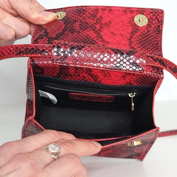 AQUA Trendy Red Black Snakeskin Print Mini Purse Crossbody Strap and Top Handle - Picture 5 of 11